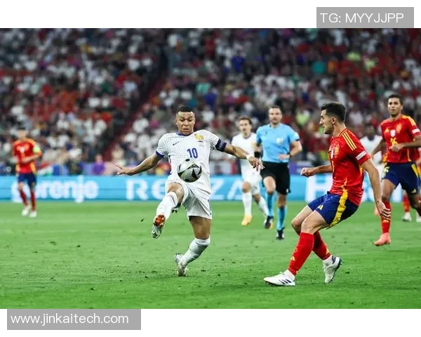 澳大利亚与西班牙足球对决精彩回顾与分析